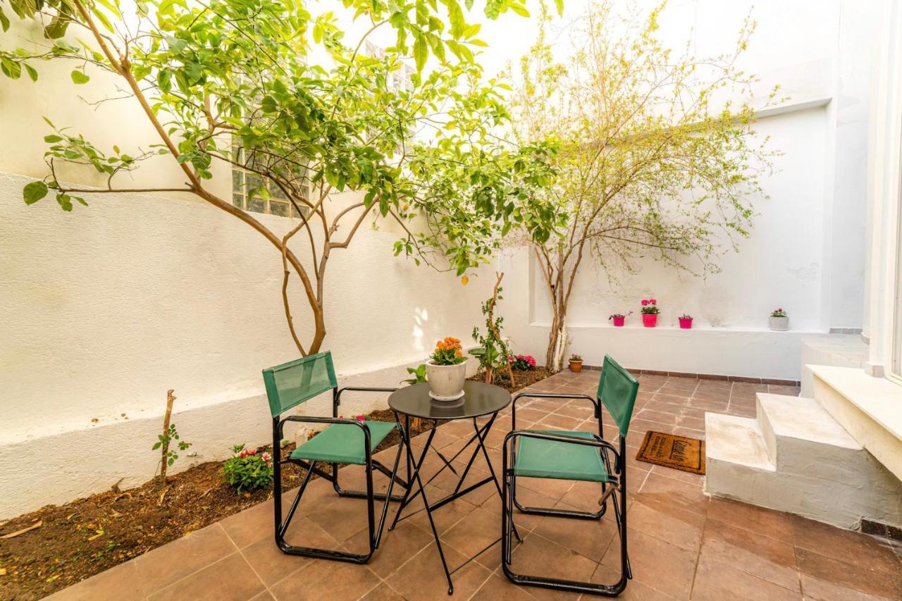 Apartment Luxury Town Center Suite, β1 *